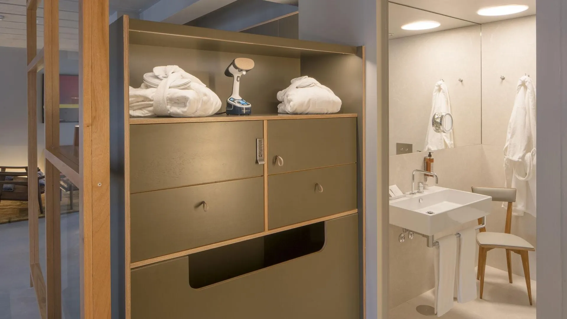 Raw Culture Arts & Lofts Bairro Alto Apartment Lisbon