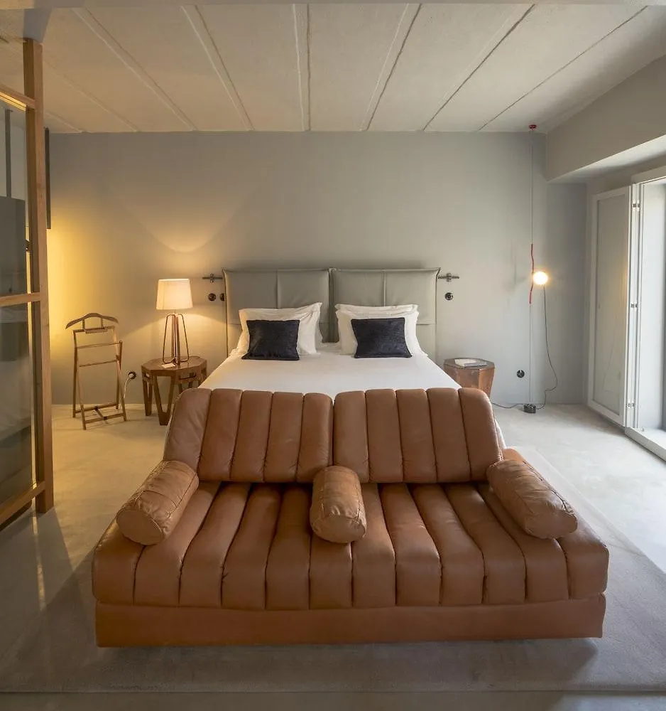 Raw Culture Arts & Lofts Bairro Alto Apartment Lisbon Portugal