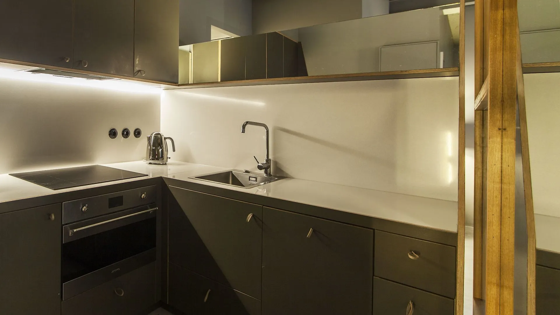 Raw Culture Arts & Lofts Bairro Alto Apartment Lisbon